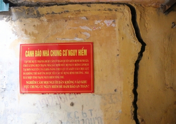 Hà Nội yêu cầu di dời người dân, tài sản khỏi chung cư cũ nguy hiểm