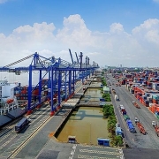 Tin tức kinh tế ngày 05/07: Đề xuất tăng 15% lương hưu, trợ cấp bảo hiểm xã hội từ năm 2022