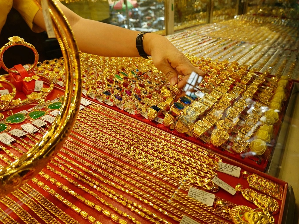 Tin tức kinh tế ngày 15/7: Ngân hàng đồng loạt giảm lãi suất cho vay