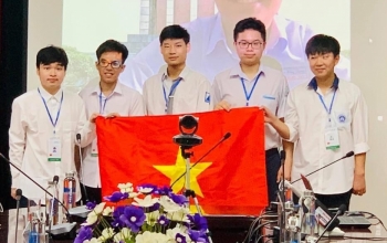 Khen thưởng học sinh Thủ đô đạt thành tích cao thi Olympic Toán và Vật lý quốc tế