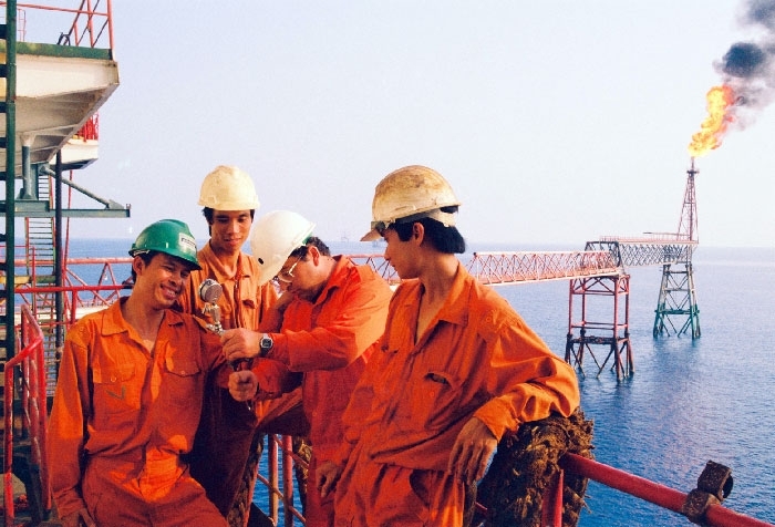 Công nhân Việt – Nga trao đổi kinh nghiệm