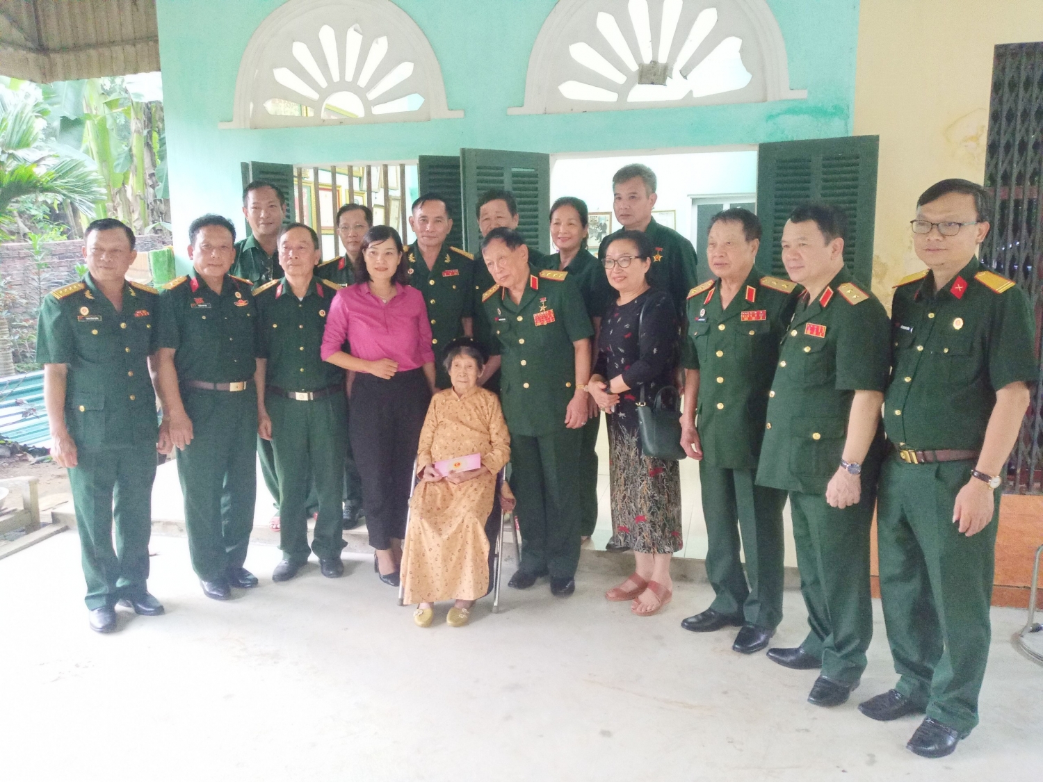 Hội CCB Việt Nam cùng Hội CCB Tập đoàn thăm, tặng quà đối tượng chính sách tỉnh Tuyên Quang Hội CCB Việt Nam cùng Hội CCB Tập đoàn thăm, tặng quà đối tượng chính sách tỉnh Tuyên Quang