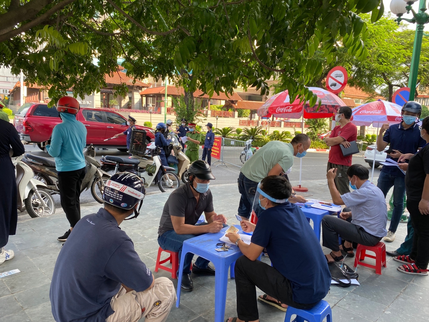 Quận Tây Hồ chủ động, quyết liệt qua 1 tuần triển khai thực hiện Chỉ thị 17