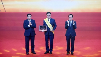 Tổng Giám đốc Petrovietnam Lê Mạnh Hùng nhận vinh danh Top 10 Doanh nhân tiêu biểu nhất Việt Nam năm 2022