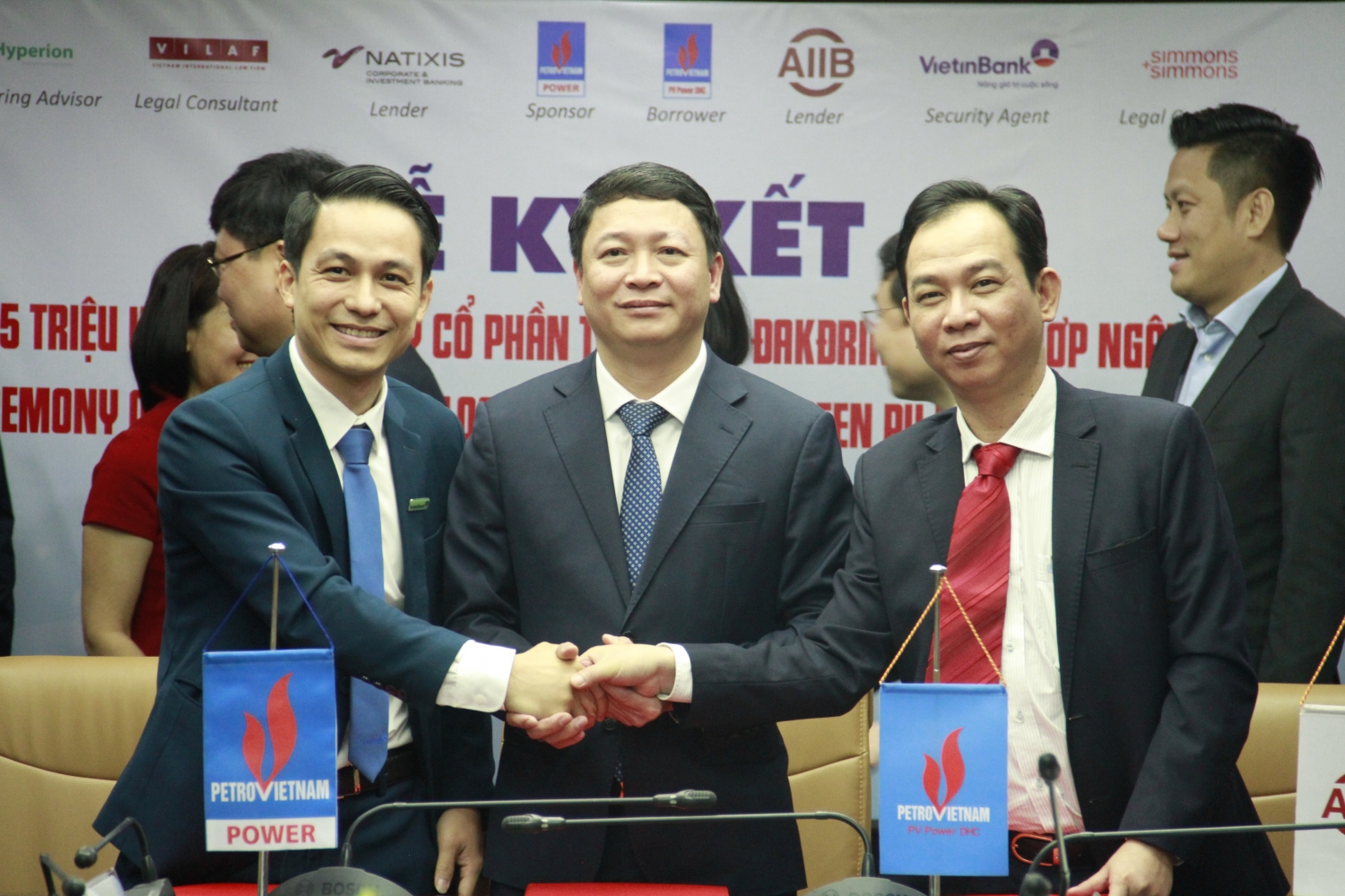 Ký kết hợp đồng tín dụng tái cấu trúc Nhà máy thủy điện Đăk Đrinh trị giá 95 triệu USD