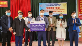 Tạp chí Năng lượng Mới đồng hành cùng Ngân hàng BIDV trao 200 suất quà Tết cho các hộ nghèo tại Nghệ An
