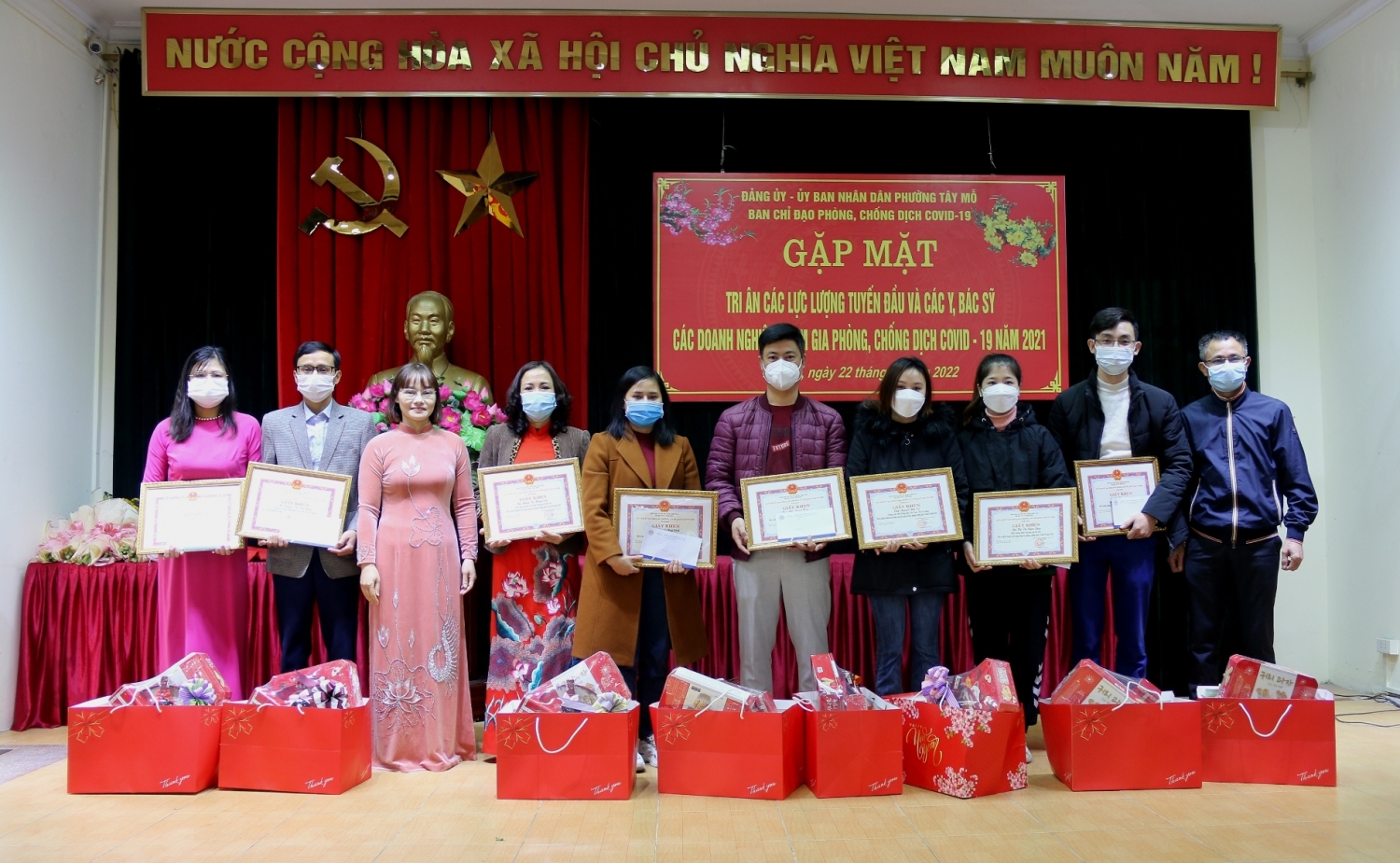 Phường Tây Mỗ gặp mặt tri ân các lực lượng tuyến đầu tham gia công tác phòng, chống dịch Covid-19