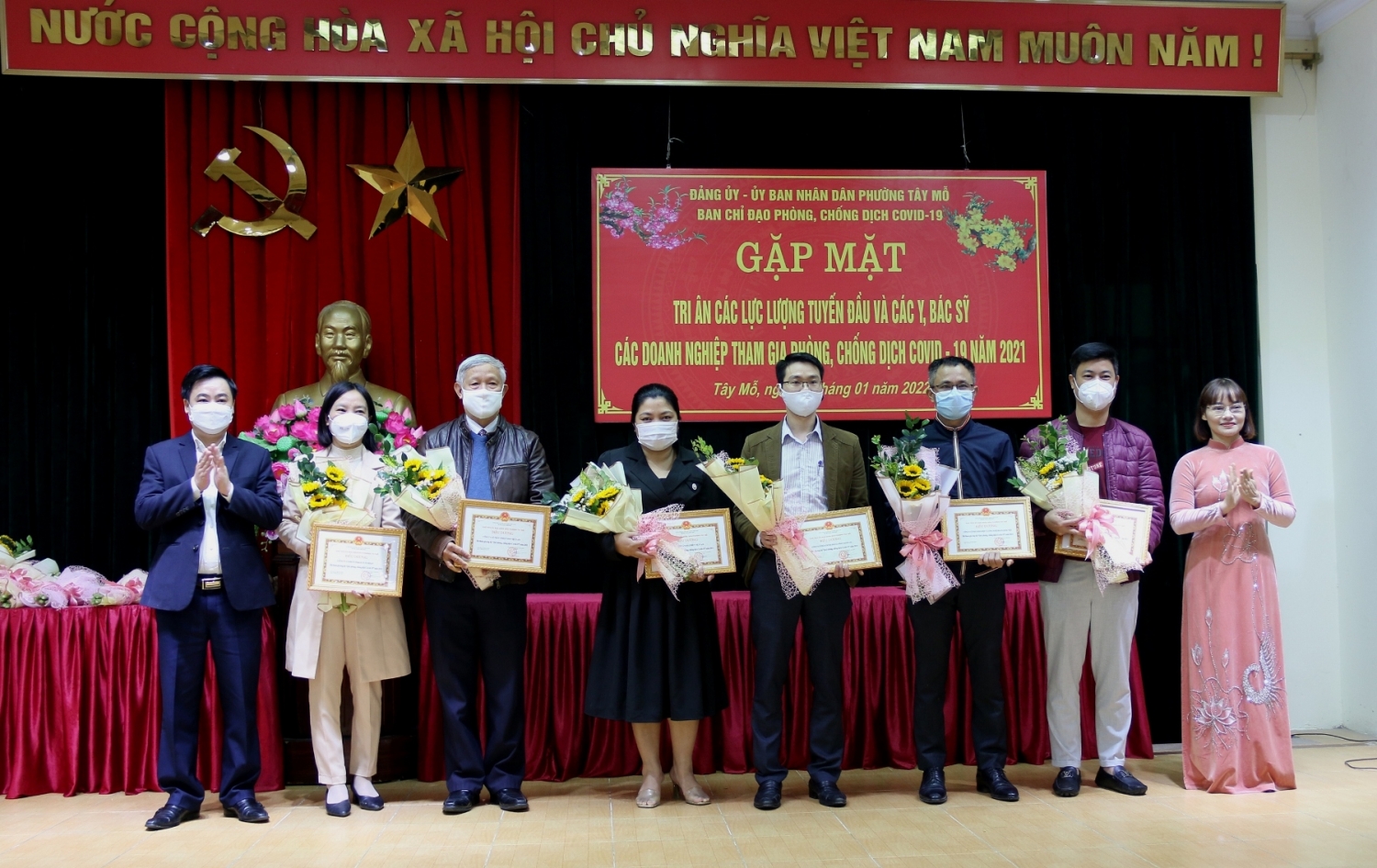 Phường Tây Mỗ gặp mặt tri ân các lực lượng tuyến đầu tham gia công tác phòng, chống dịch Covid-19