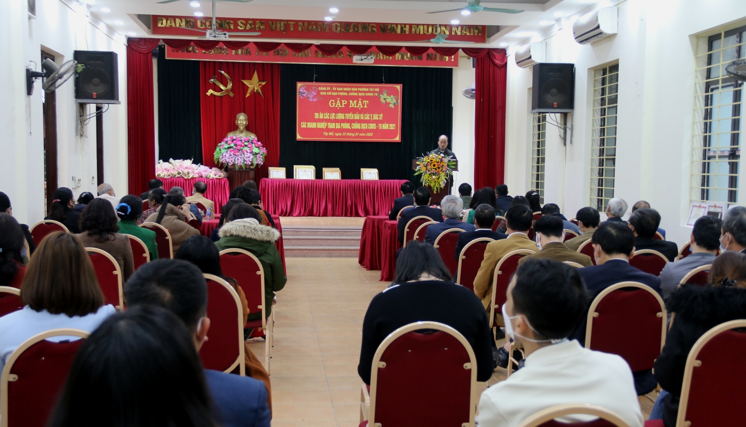 Phường Tây Mỗ gặp mặt tri ân các lực lượng tuyến đầu tham gia công tác phòng, chống dịch Covid-19