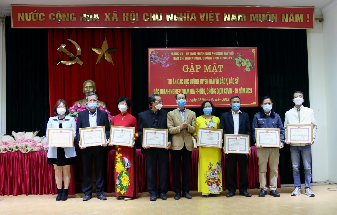 Phường Tây Mỗ gặp mặt tri ân các lực lượng tuyến đầu tham gia công tác phòng, chống dịch Covid-19