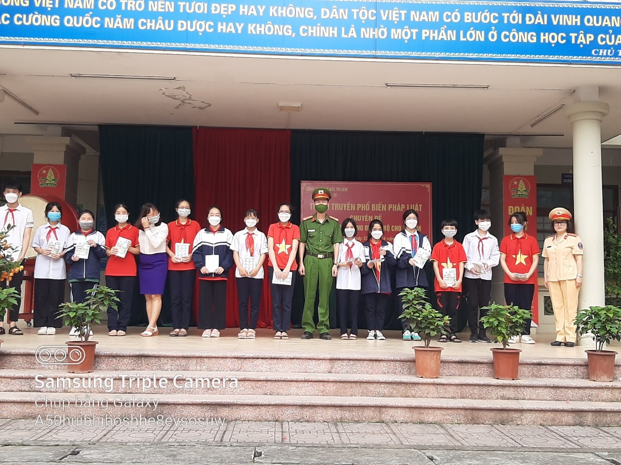 Hà Nội: Công an quận Bắc Từ Liêm đẩy mạnh tuyên truyền Luật An toàn giao thông tại các trường học