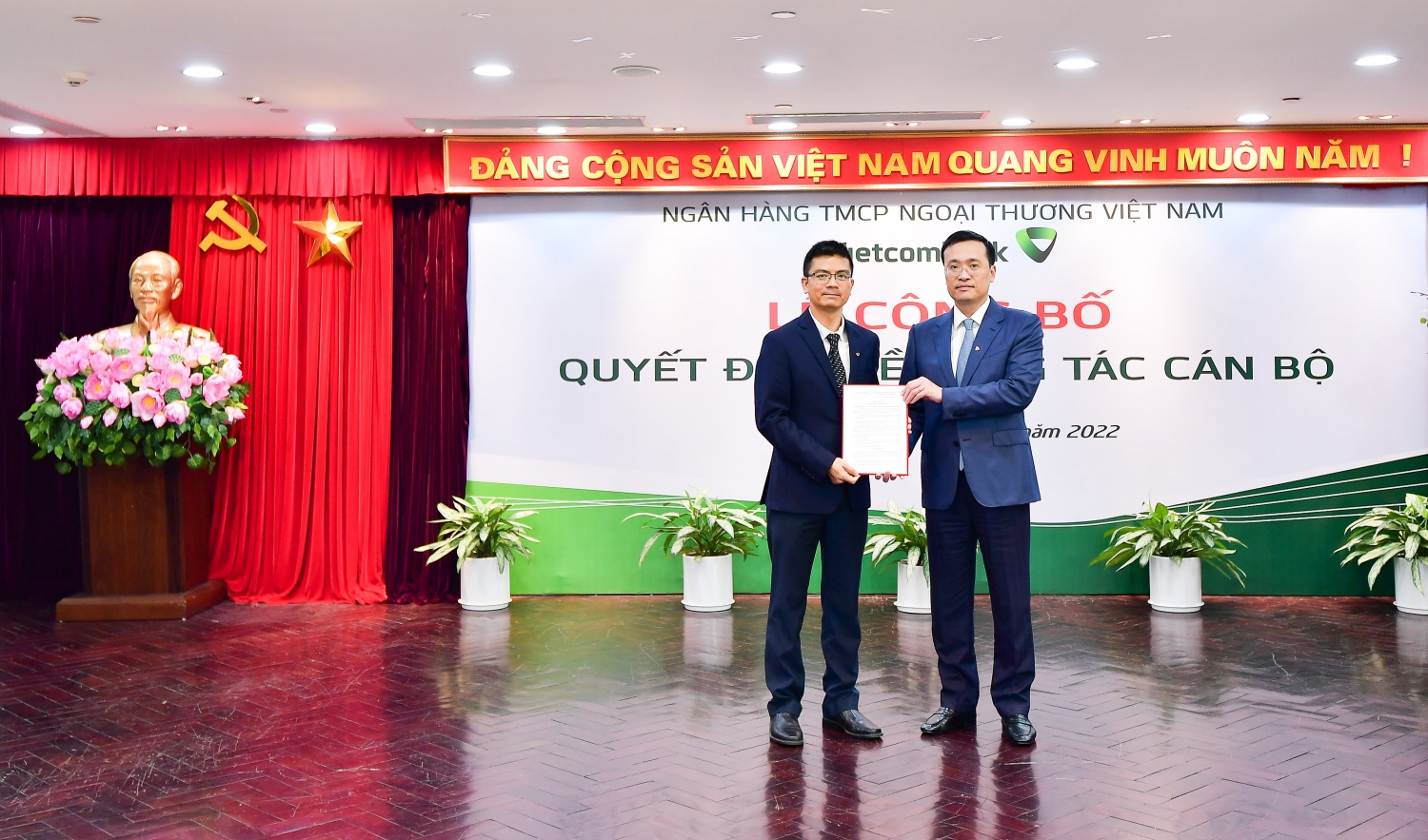 Vietcombank công bố quyết định nhân sự lãnh đạo cấp cao tại Trụ sở chính