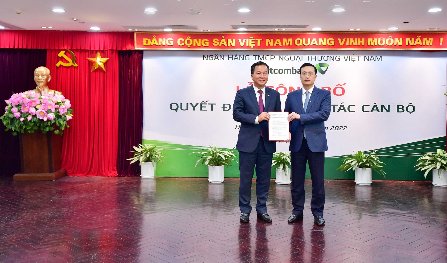 Vietcombank công bố quyết định nhân sự lãnh đạo cấp cao tại Trụ sở chính