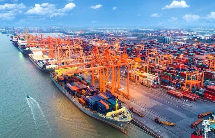 Bộ Tài chính đề nghị TP HCM sửa quy định về thu phí hạ tầng cảng biển