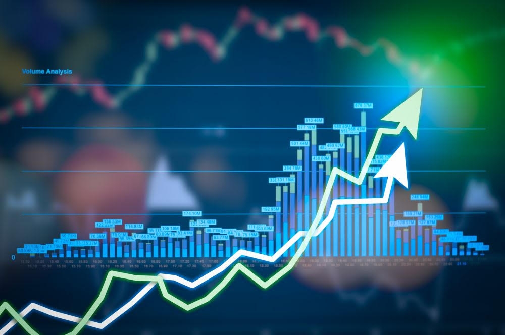 Tin nhanh chứng khoán ngày 30/7: Thanh khoản tăng vọt, VN Index vượt mốc 1.310