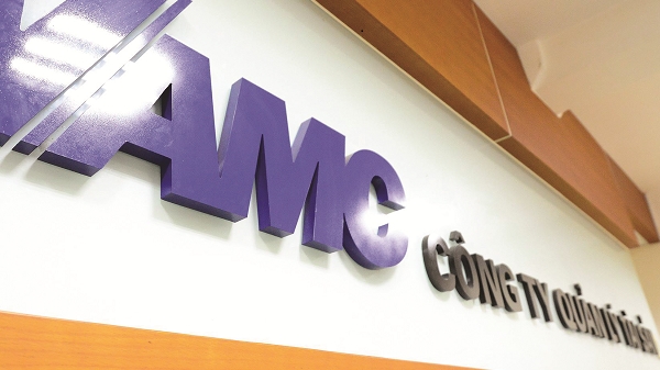 Tin ngân hàng ngày 14/7: Hơn 30.000 tỷ đồng nợ xấu niêm yết trên sàn giao dịch của VAMC