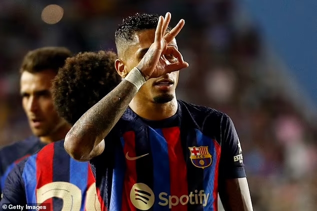 Raphinha sẵn sàng ghi bàn vào lưới Real Madrid