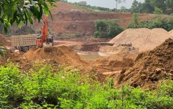 Khai thác đất trái phép, Công ty Bắc trung Nam JSC bị phạt gần 600 triệu đồng