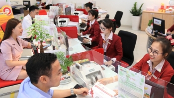 Ngành ngân hàng tiếp tục cơ cấu lại hệ thống và xử lý nợ xấu