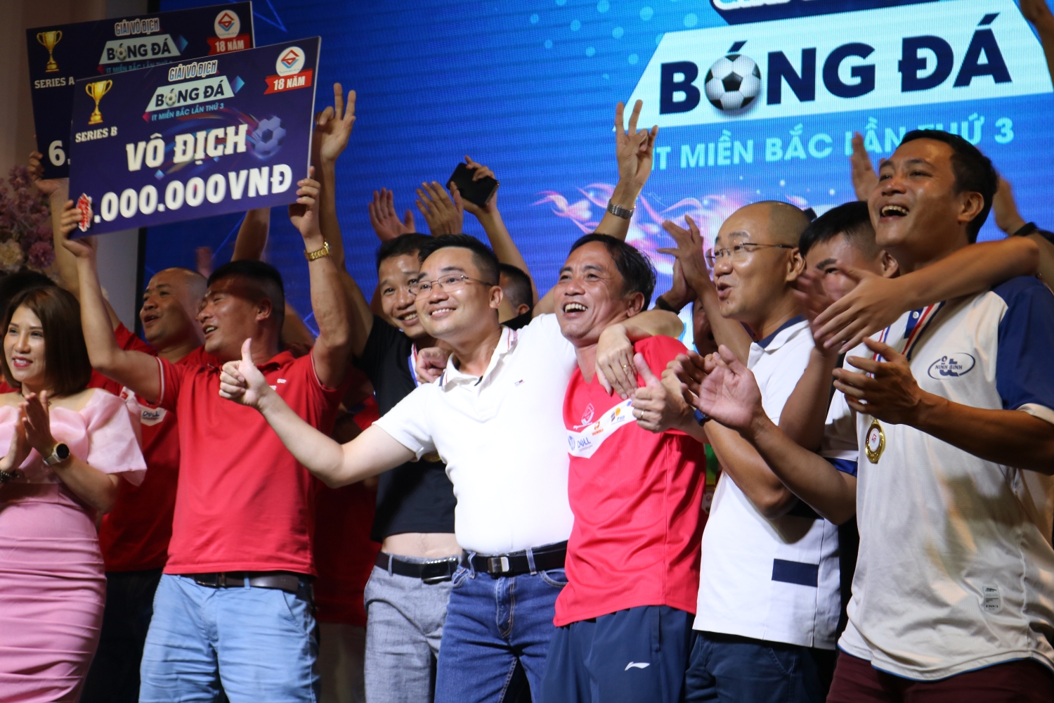 IT Director giành ngôi vô địch Serie A giải bóng đá IT miền Bắc lần thứ 3