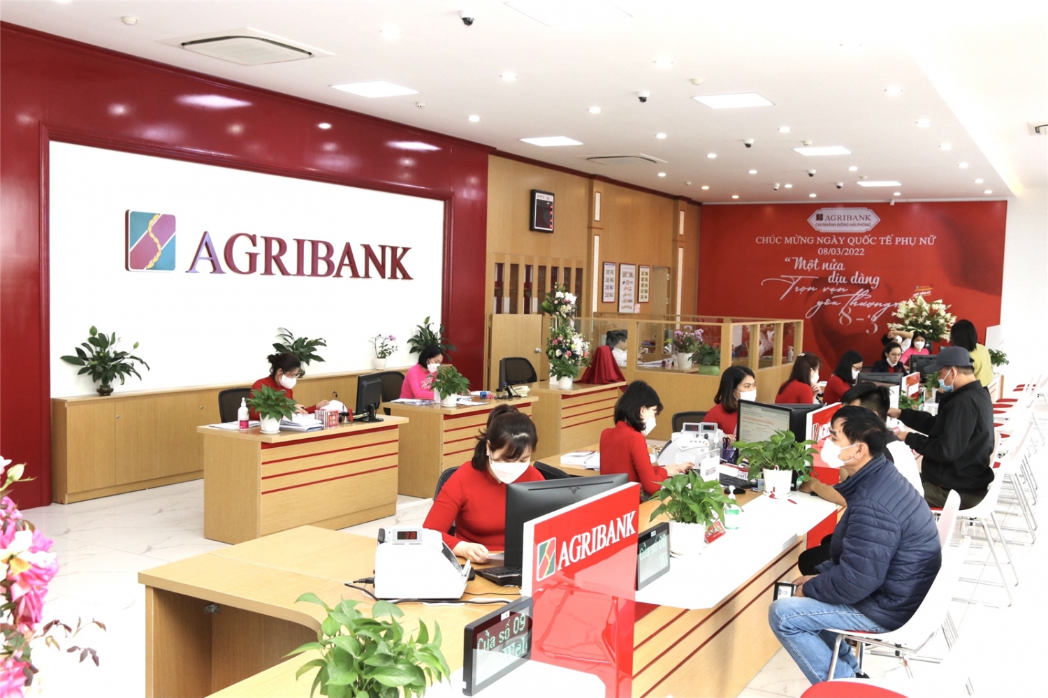 Tin ngân hàng ngày 22/9: Agribank đấu giá khoản nợ hơn trăm tỷ của Công ty Xây dựng Thăng Long