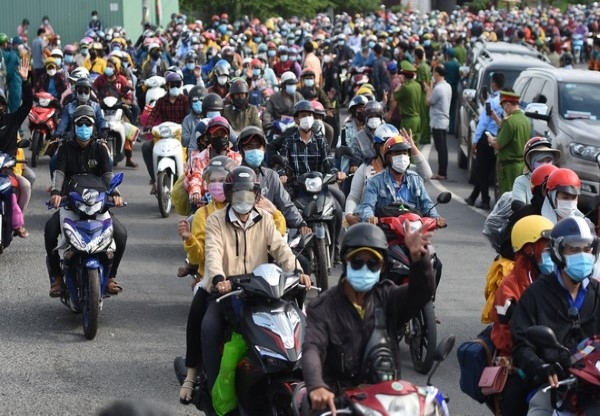 Người dân phải làm gì khi di chuyển đến các tỉnh, thành phố?