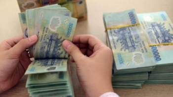 Tin ngân hàng ngày 3/10: NHNN tăng lãi suất điều hành để đối phó với áp lực phá giá VND