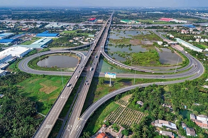 Yêu cầu tiếp tục đẩy mạnh phân bổ, giao kế hoạch đầu tư công trung hạn