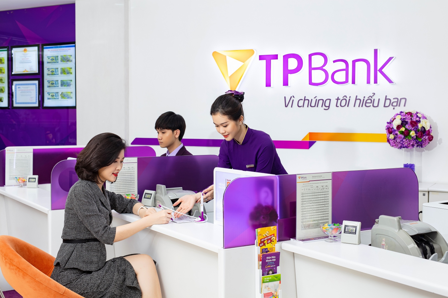 Tin ngân hàng ngày 12/10: SHB được chấp thuận tăng vốn điều lệ thêm 9.785 tỷ đồng