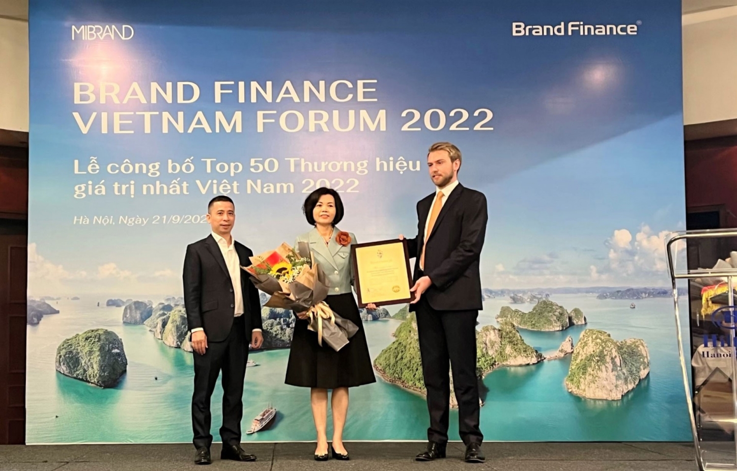 Vinamilk: Doanh thu quý III/2022 ổn định, dòng tiền hoạt động kinh doanh cải thiện
