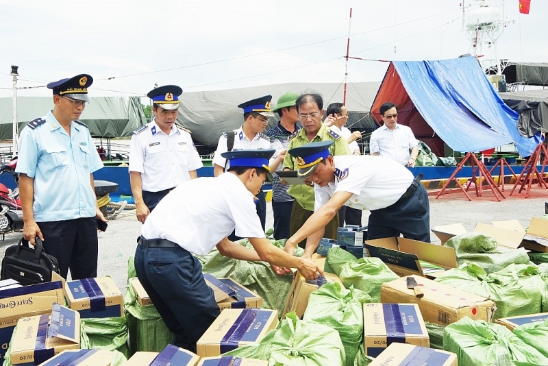 Từ 16/10 – 15/11, Hải quan bắt hơn 1.100 vụ buôn lậu,  thu ngân sách gần 100 tỷ đồng