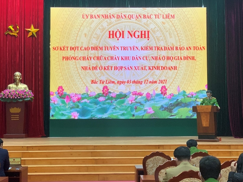 Bắc Từ Liêm (Hà Nội): Sơ kết đợt cao điểm PCCC đối với khu dân cư, hộ gia đình kết hợp sản xuất kinh doanh