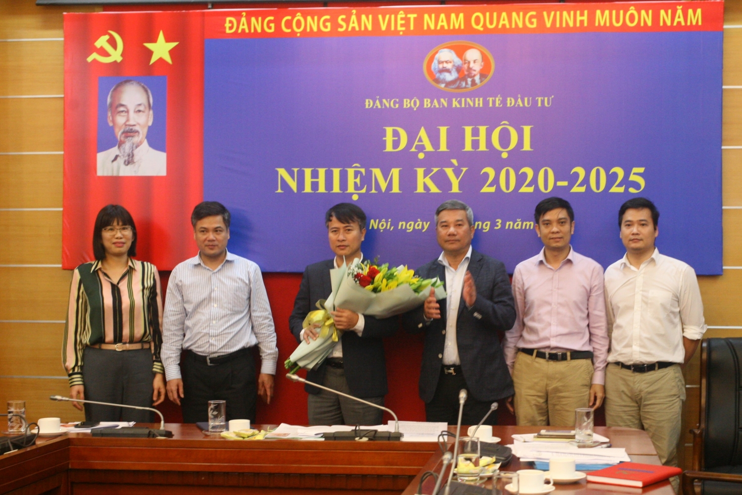 dang bo ban kinh te dau tu to chuc thanh cong dai hoi dang bo nhiem ky 2020 2025