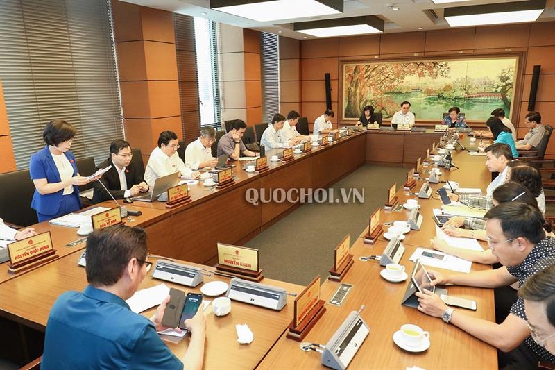 hom nay 295 quoc hoi thao luan ve du an bo luat lao dong sua doi