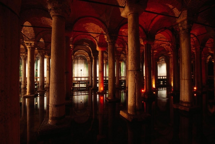 ky bi tuong dau quy lon nguoc tai cung dien istanbul