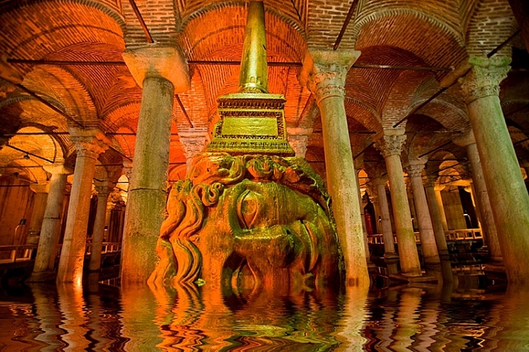 ky bi tuong dau quy lon nguoc tai cung dien istanbul