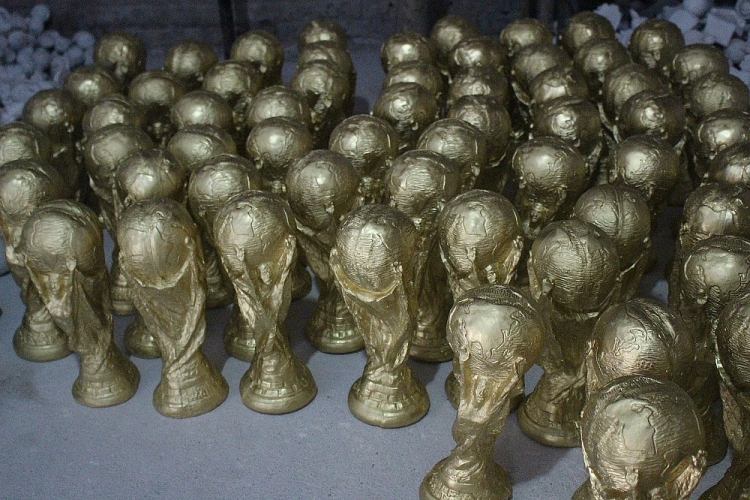cup world cup made in viet nam vuon tam the gioi
