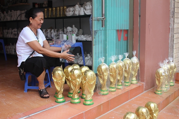 cup world cup made in viet nam vuon tam the gioi