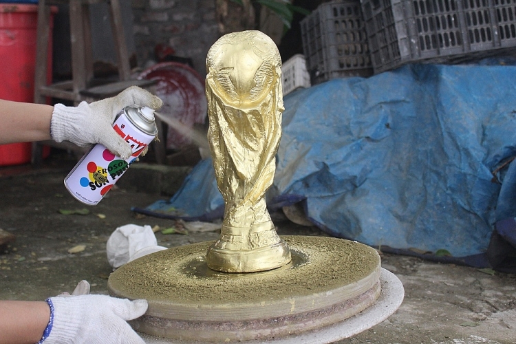 cup world cup made in viet nam vuon tam the gioi