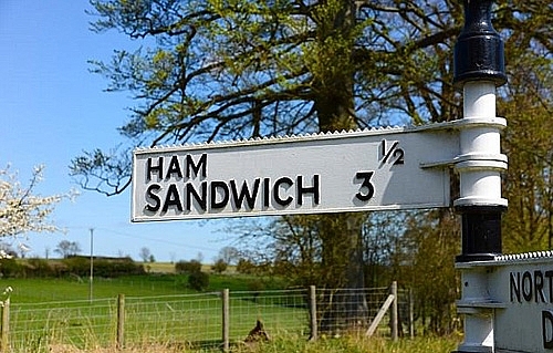 Những địa danh có tên hài hước nhất thế giới nhung dia danh co ten hai huoc nhat the gioi