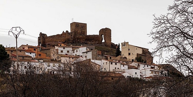 ngoi lang phu thuy bi nguyen rua ca tram nam