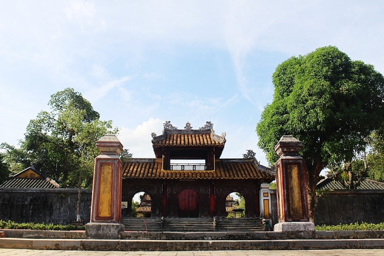 chiem nguong ve dep ky bi cua 7 khu lang tam tai co do hue phan 1