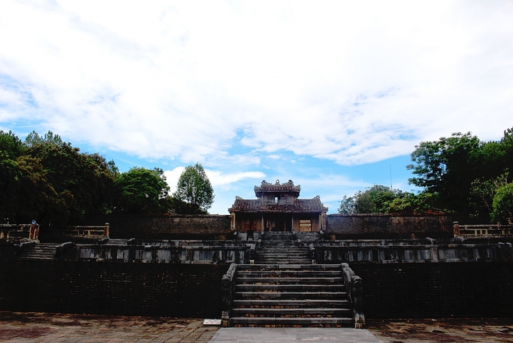 chiem nguong ve dep cua 7 khu lang tam tai co do hue phan 2
