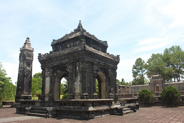 chiem nguong ve dep cua 7 khu lang tam tai co do hue phan 2
