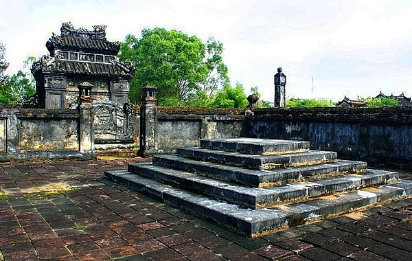 chiem nguong ve dep cua 7 khu lang tam tai co do hue phan 2