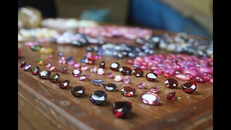 nhung phien cho doc va la chi co o viet nam