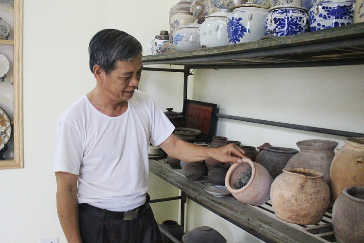 ghe tham bao tang cua nguoi dan ong nang long voi co vat