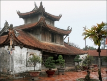nhung ngoi den dep noi tieng ma rat linh thieng tai hai duong