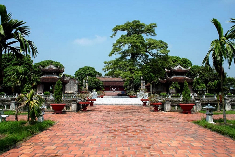nhung ngoi den dep noi tieng ma rat linh thieng tai hai duong
