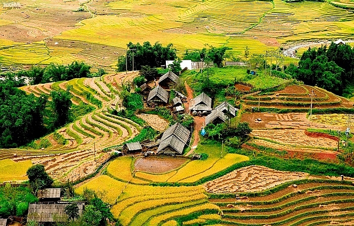nhung dia diem check in it nguoi biet tai thi tran suong mo sapa